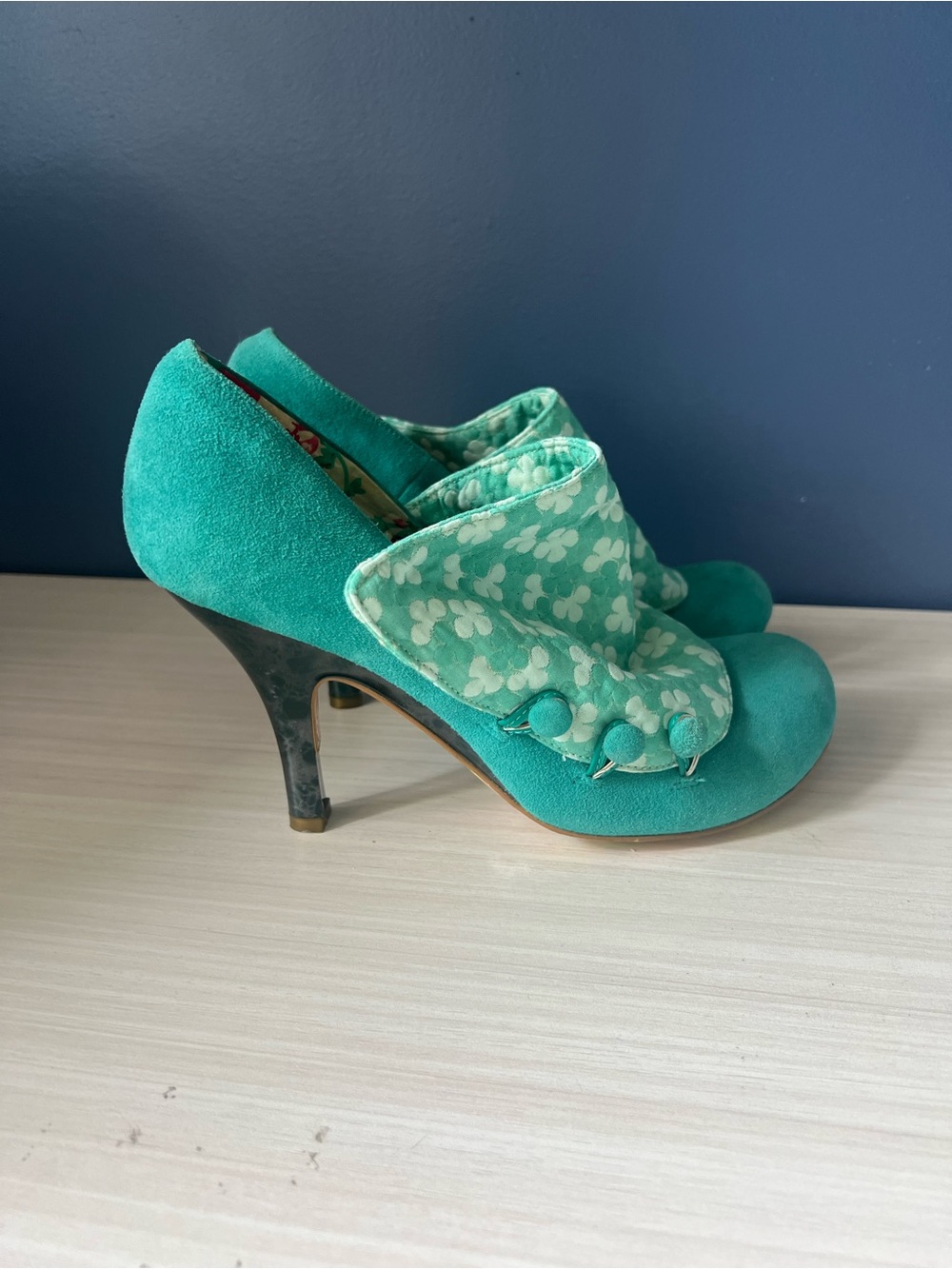 Irregular choice heels